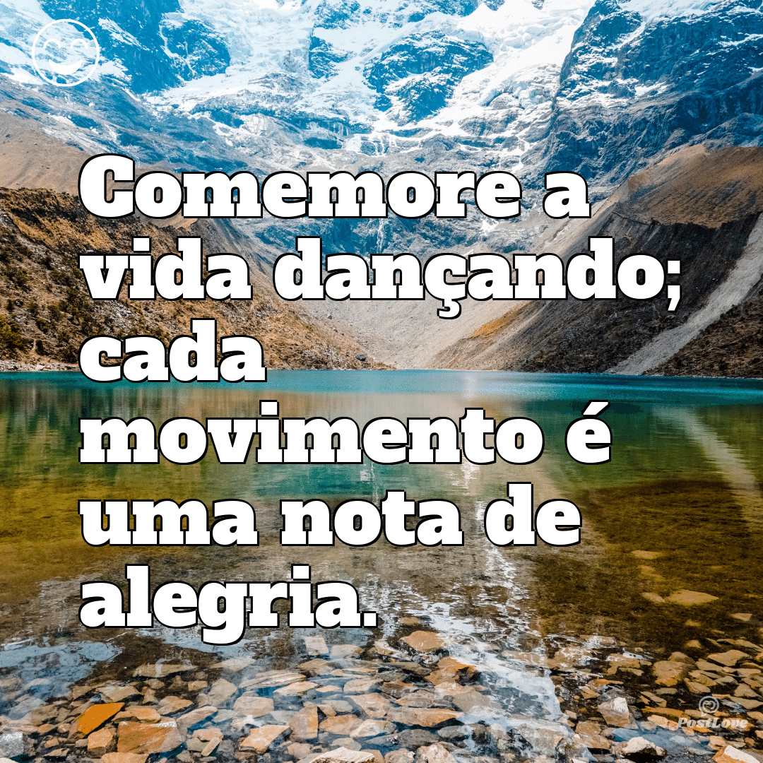 Comemore a vida dançando; cada movimento é uma nota de alegria.