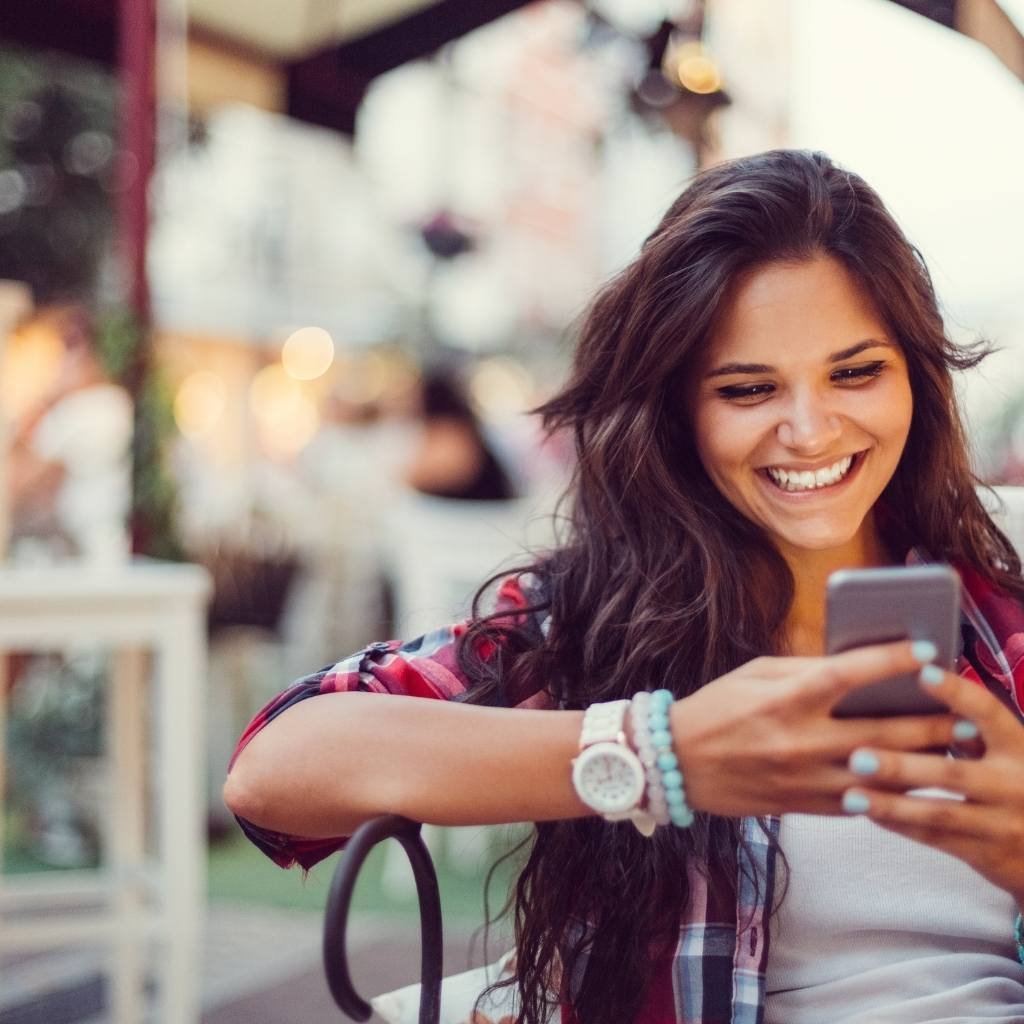 dia-dos-namorados-25-frases-romanticas-para-amantes-distantes-que-se-comunicando-pela-internet