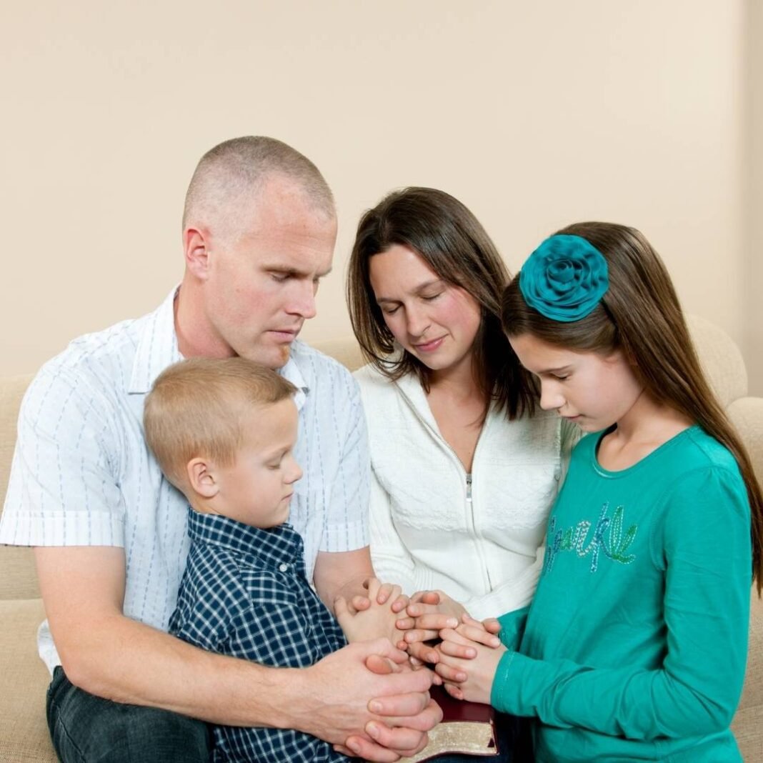 dia-dos-paisfrases-de-oracao-e-gratidao-abencoando-os-pais-com-amor-e-reverencia-em-seu-dia-especia